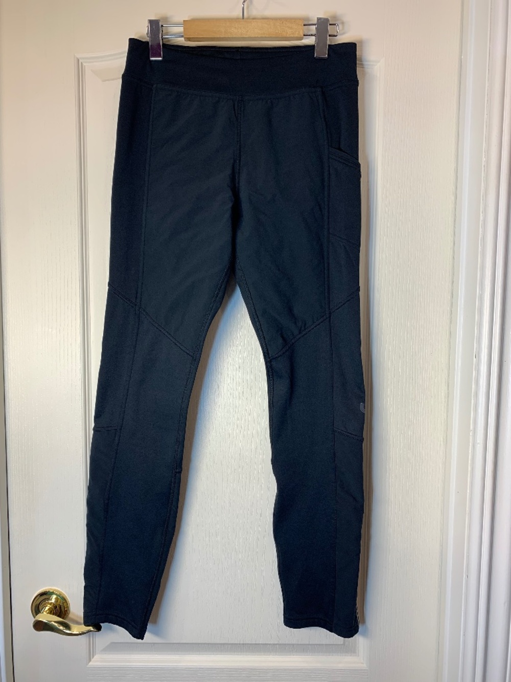 Lolë Women’s Black Thermal Leggings Size S Insulated Ankle Zip Outdoor Pants